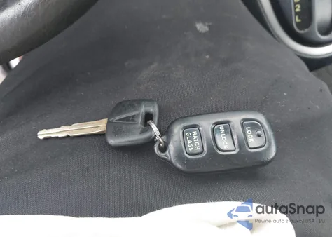 2006 Pontiac Vibe from USA, damaged, VIN 5Y2SL65876Z400384